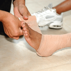 Sprains and Strains | Entorses et foulures